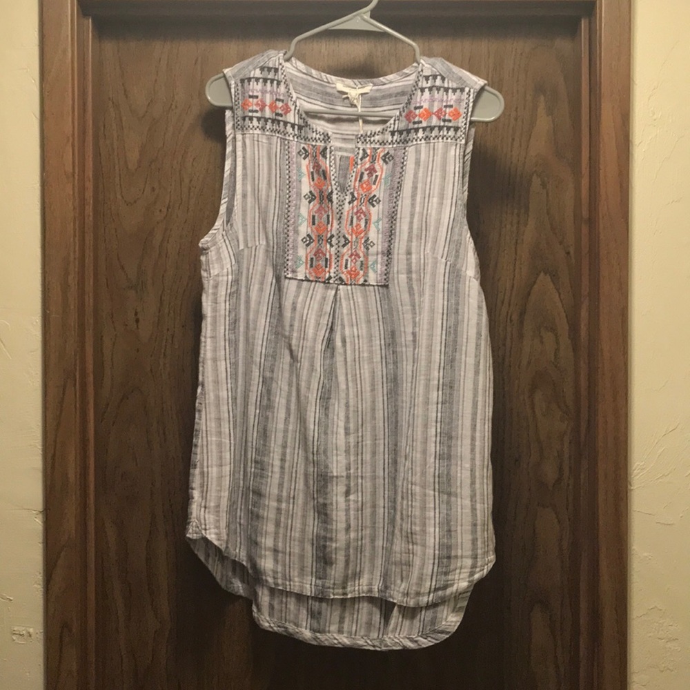 Embroidered Sleeveless Top